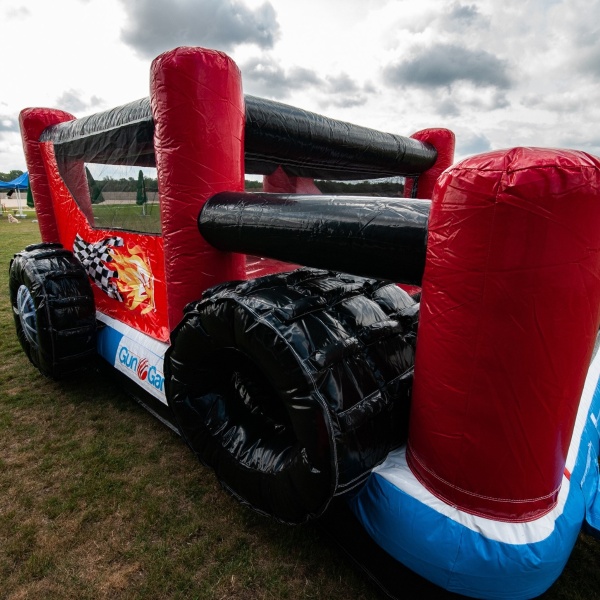 Dmuchaniec Monster Truck - skakaniec i suchy basen