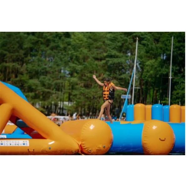 Dmuchany park wodny Eta (19 x 13 m)
