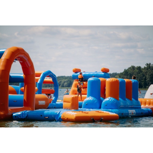 Dmuchany park wodny Theta (48 x 25 m)