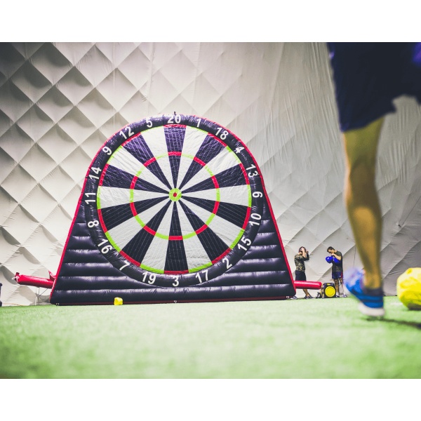 Używana dmuchana tarcza Football Darts (dwustronna) – model klasyczny